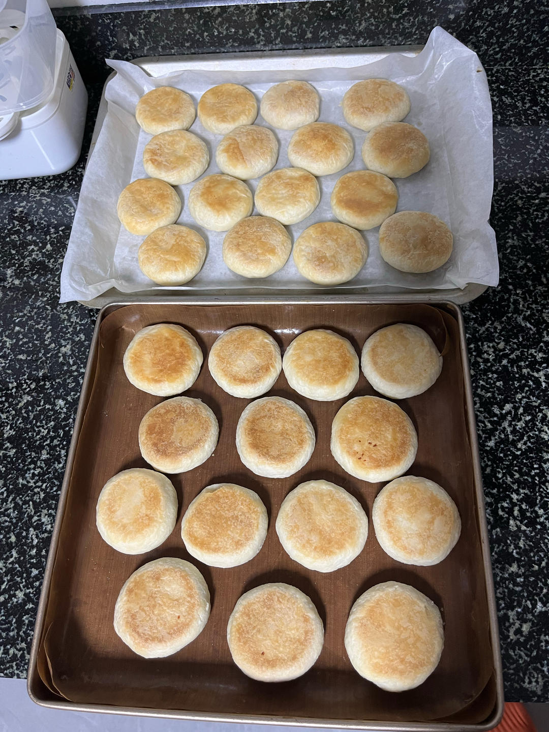 酥皮绿豆饼   酥得掉渣渣