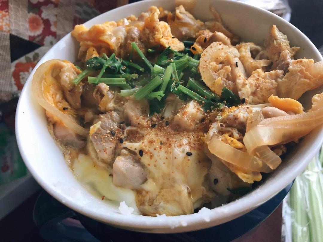 日式亲子丼（おやこどん）