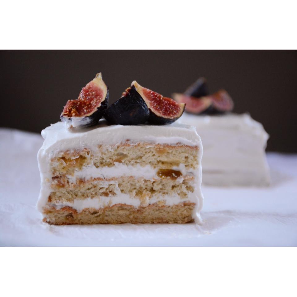 无花果椰子奶油蛋糕Fig Cake With Coconut Cream