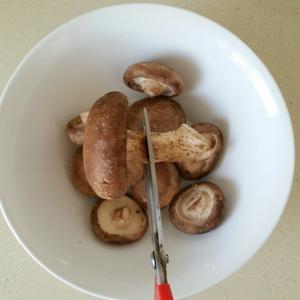 香菇猪肉水饺的做法 步骤7
