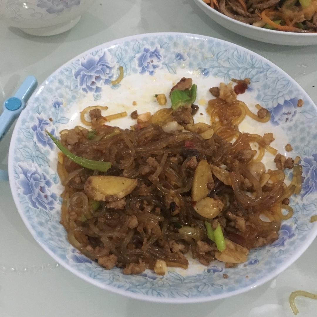 【蚂蚁上树】