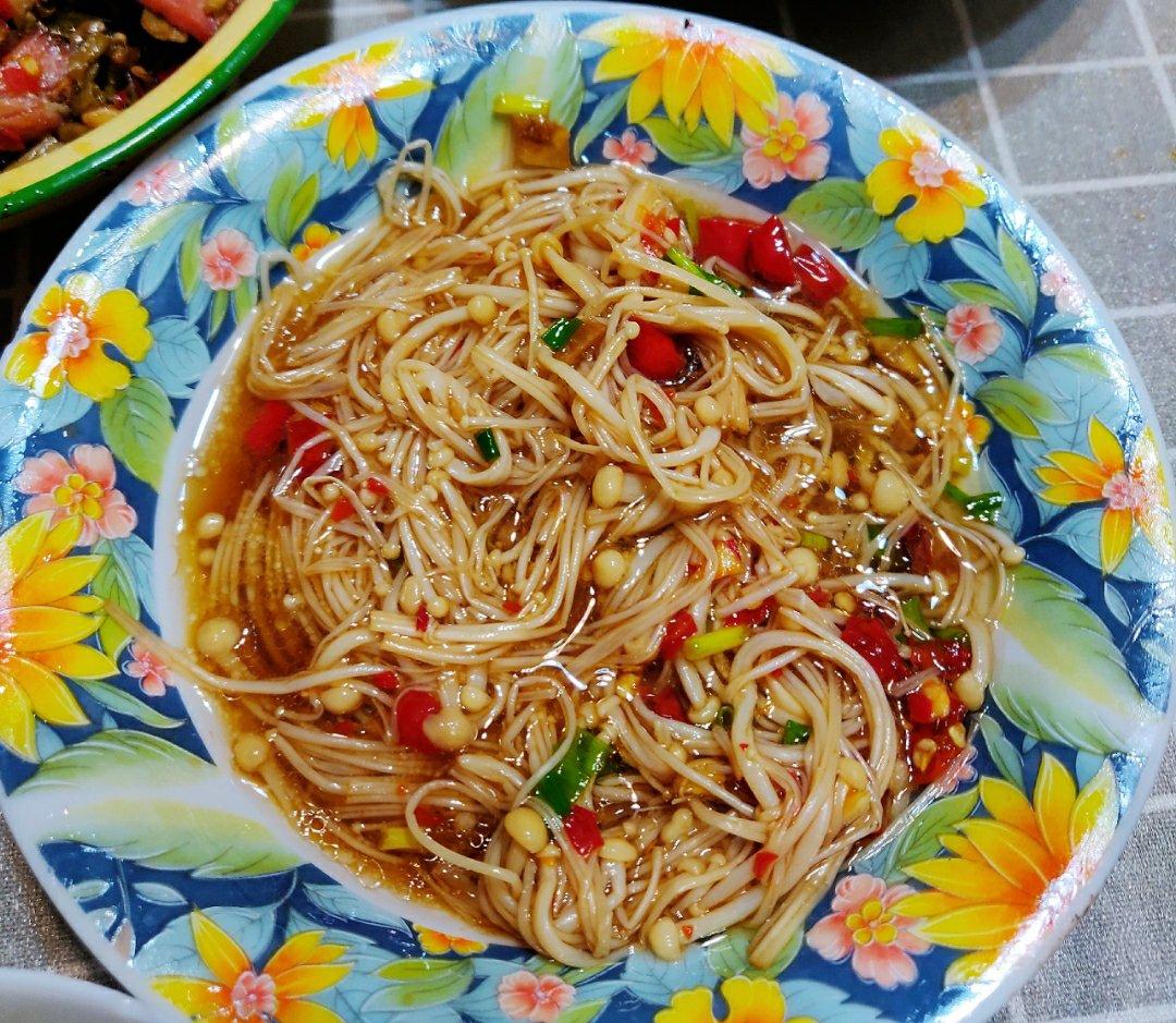 低脂低卡的凉拌金针菇