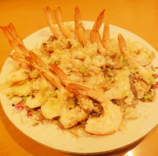 蒜蓉粉丝蒸大虾