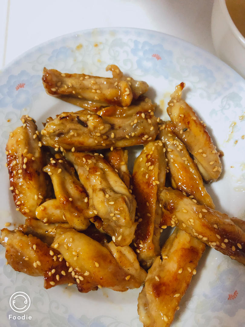 不舔手指算我输‼️做法超简单的鲜嫩多汁秘制小鸡翅🔥