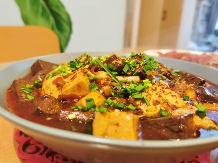 麻辣豆腐猪血