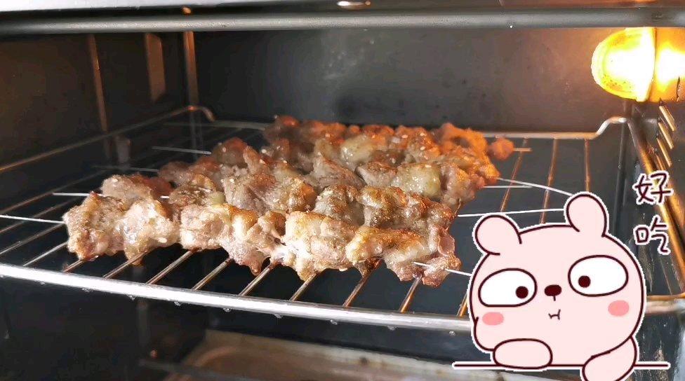 羊肉串用家里烤箱烤出明火烧烤的味道！