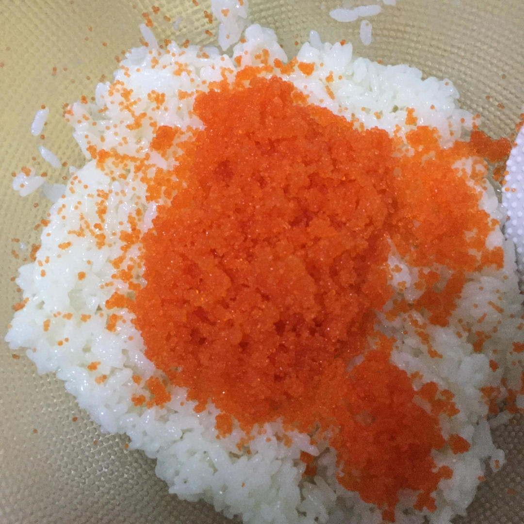 鱼籽酱紫菜饭团