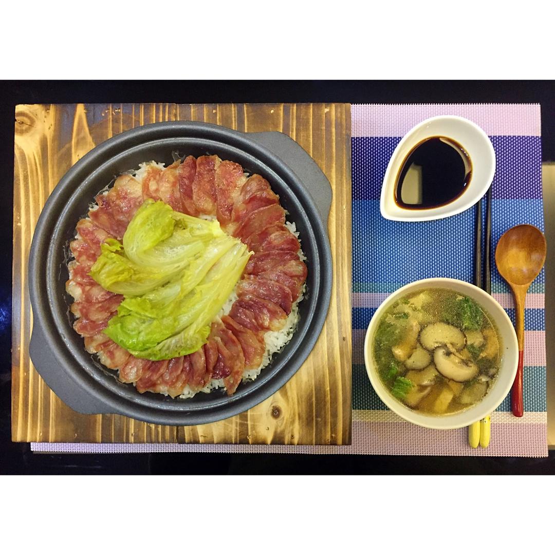 香肠煲仔饭