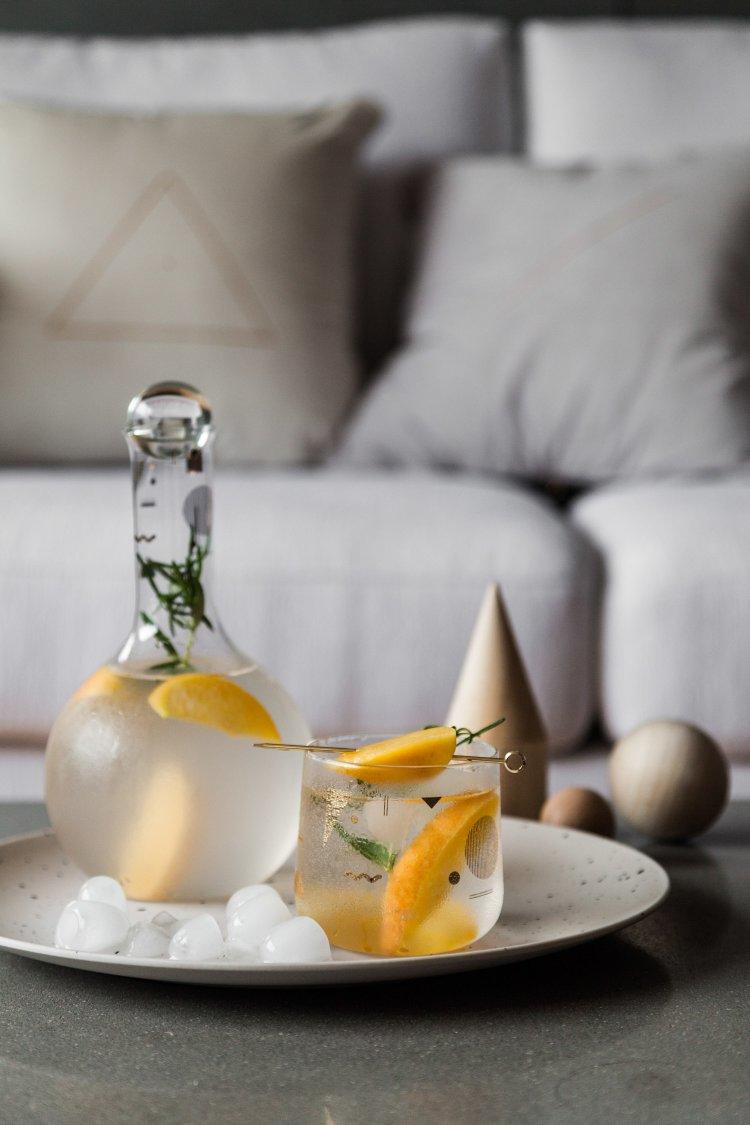 少女特饮蜜桃MOJITO鸡尾酒