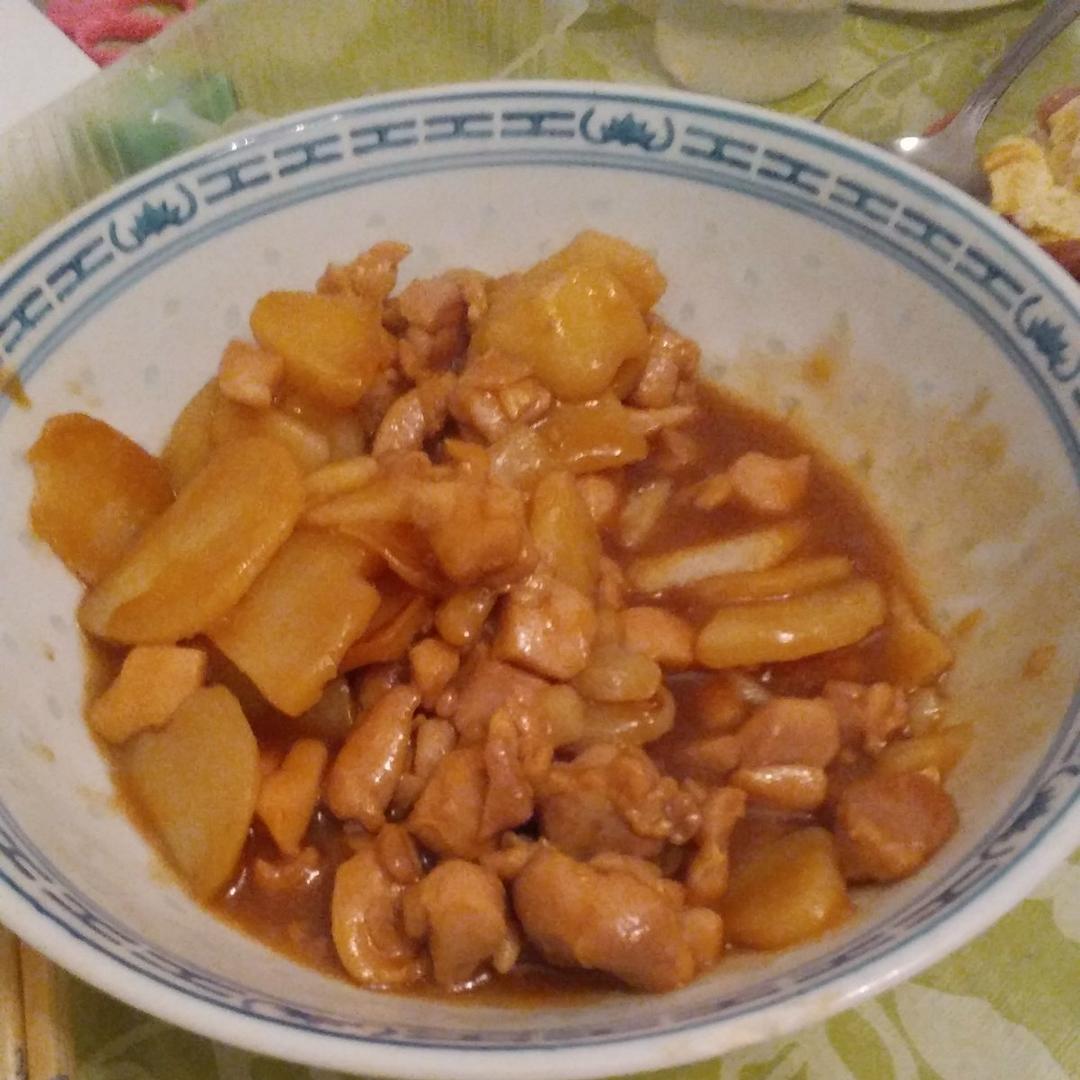 土豆焖鸡腿肉
