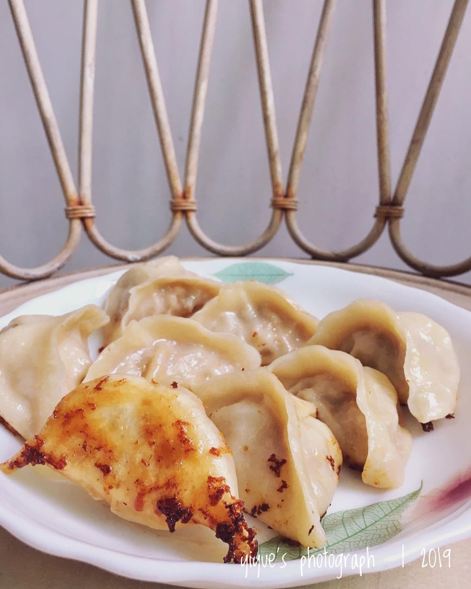 上海味道的鲜肉锅贴