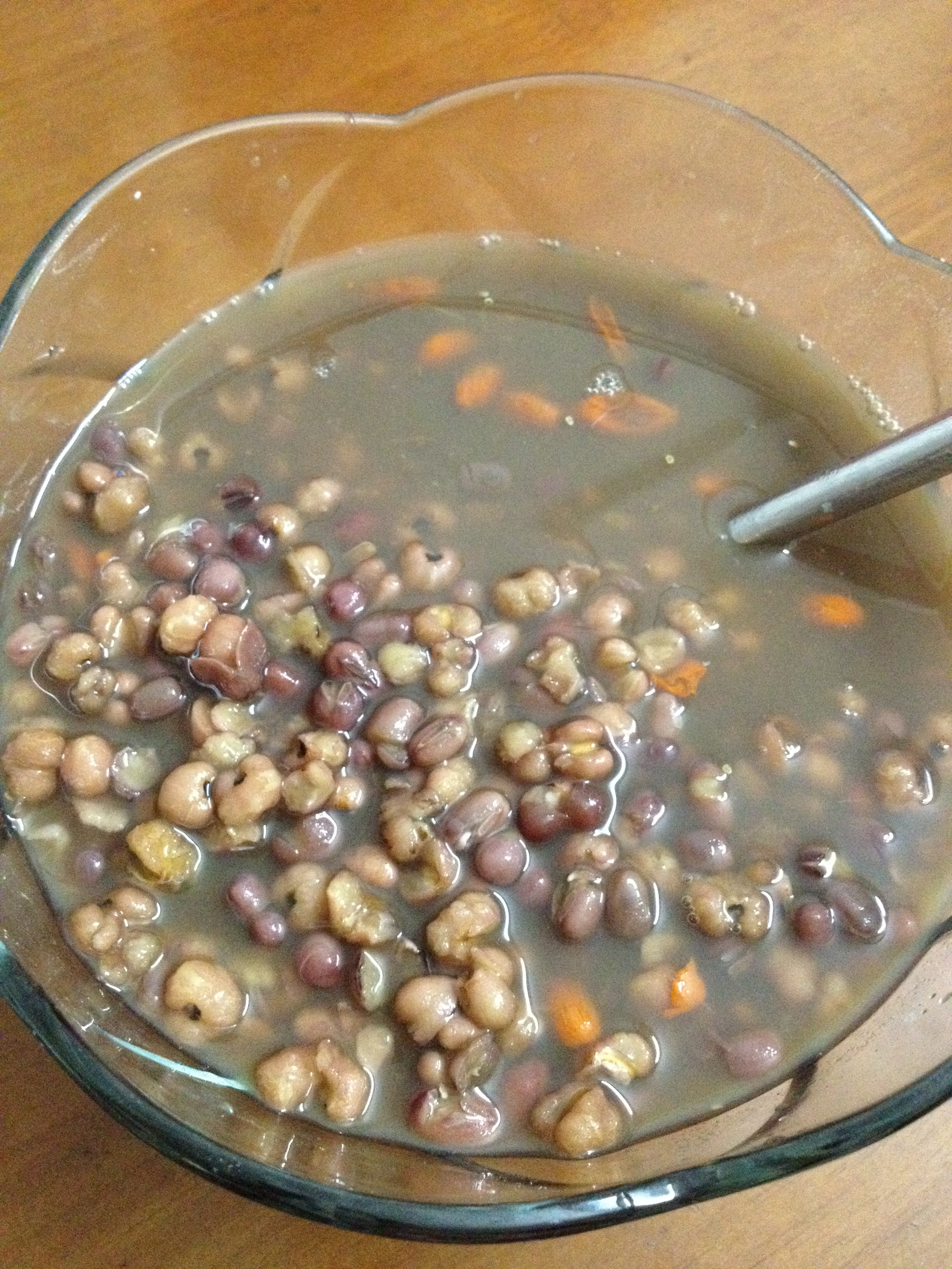 红豆薏米粥 (Red Bean and Pearl Barley Congee)