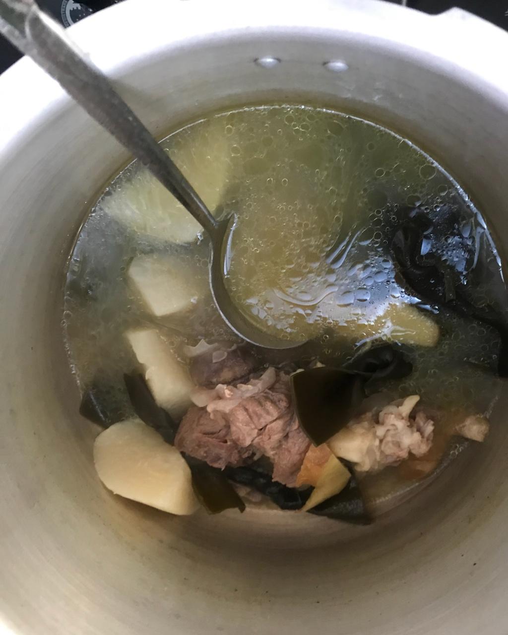 海带萝卜排骨汤