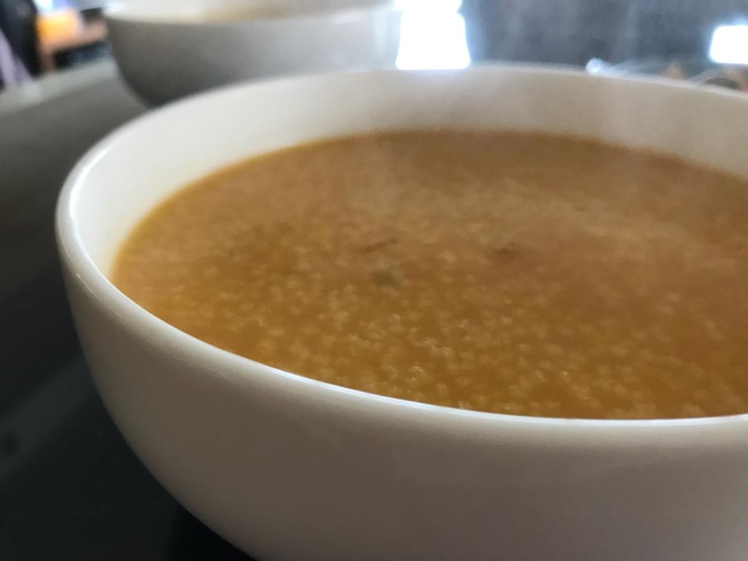 南瓜小米粥(人见人爱版)