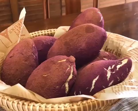 当主食的无糖紫薯面包