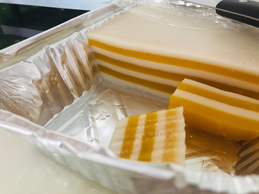 美味的“马蹄千层糕”（椰奶南瓜味）