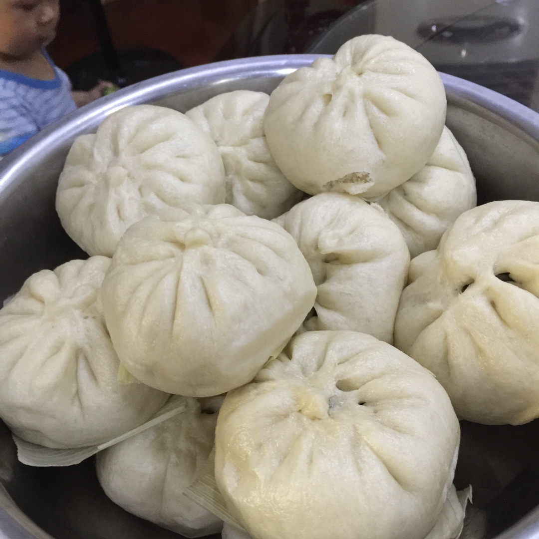 瓜瓜爱生活做的节省一半时间的大包子另付翠绿菜包子肉包子腹黑包子