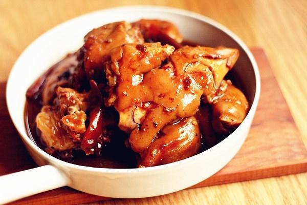 私房辣猪蹄--食趣万用辣酱的做法