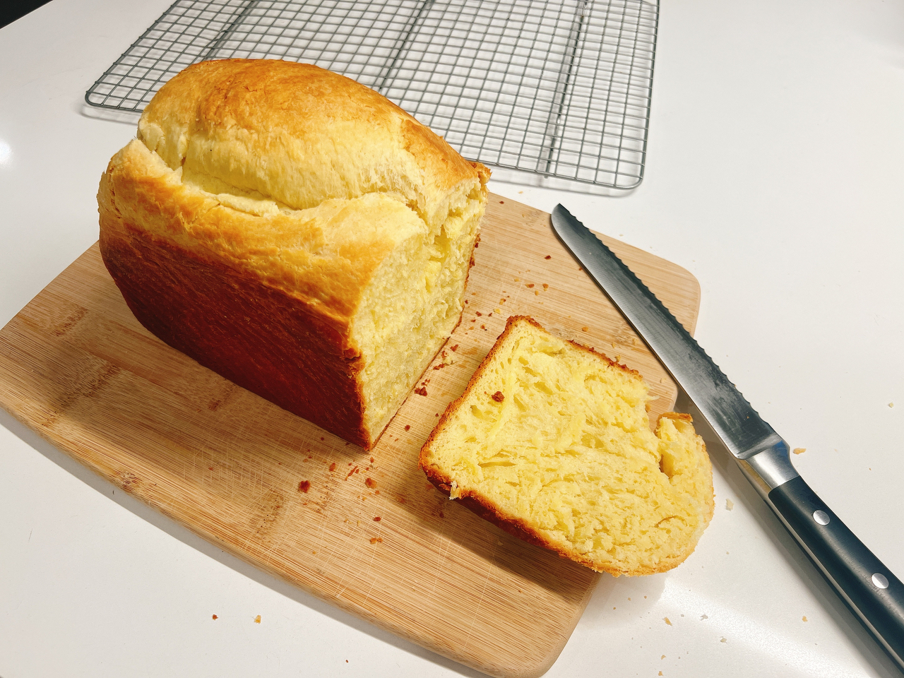 吃过这个黄油面包Brioche，你很难再爱上街边蛋糕店的面包店