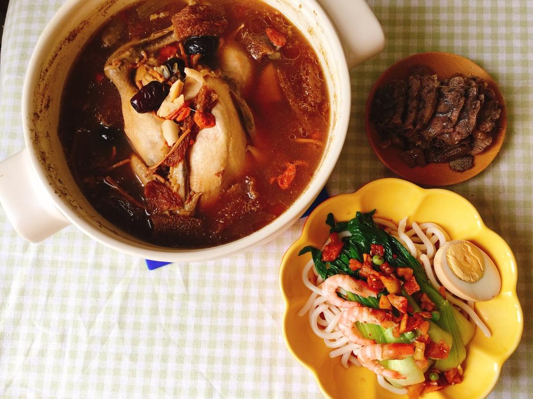 每天，叫醒我的是早餐