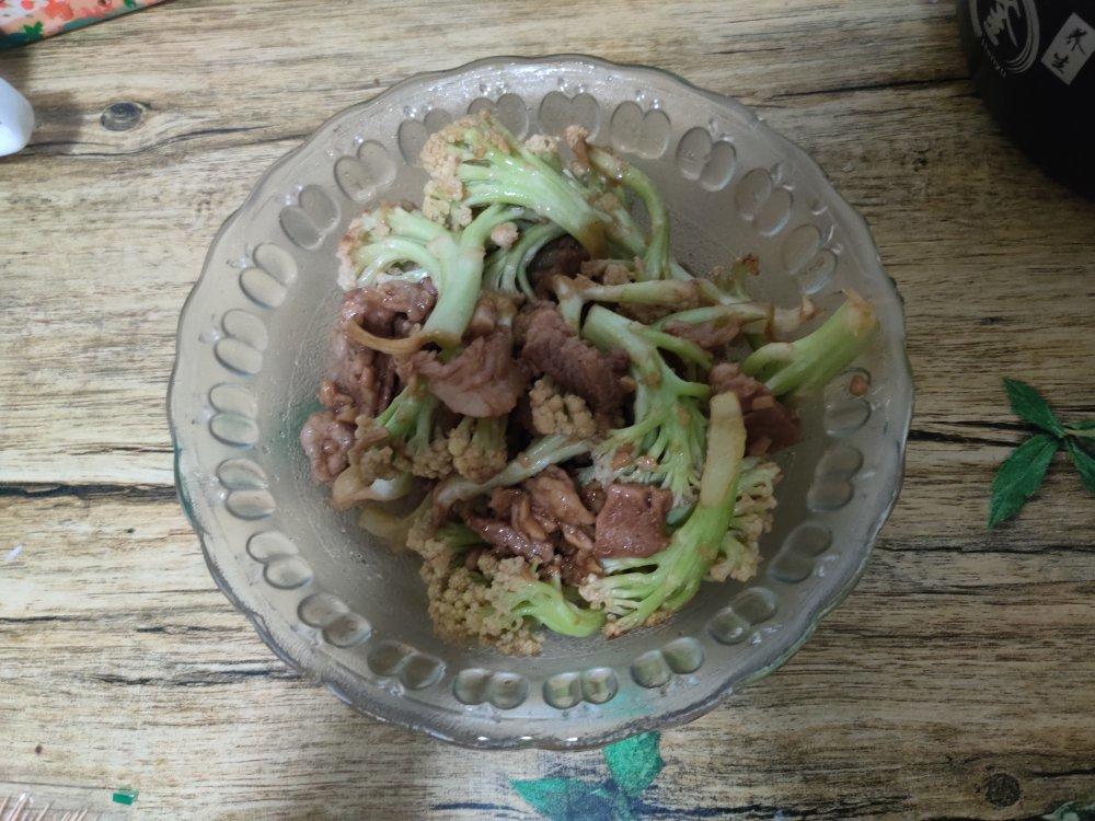 干煸菜花（花菜炒肉）