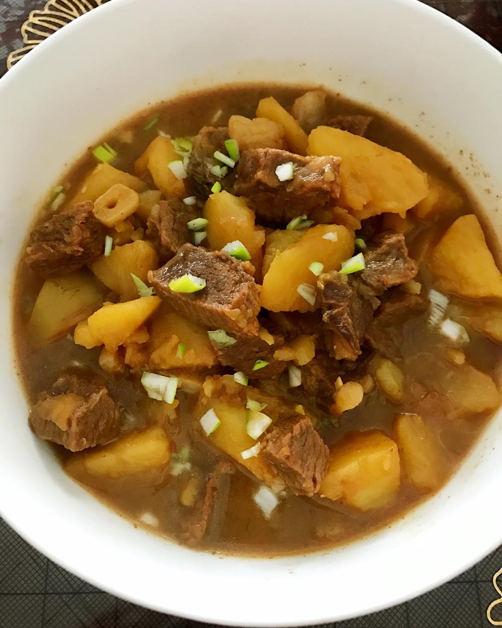 牛肉炖土豆