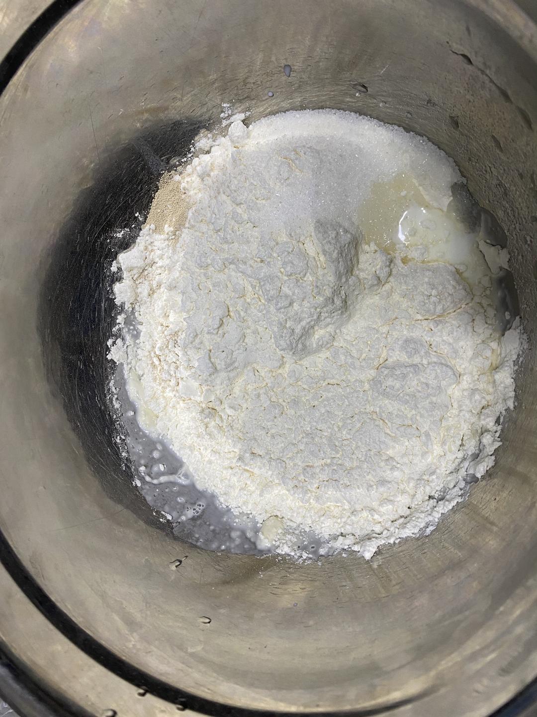 纯奶手撕吐司的做法 步骤1