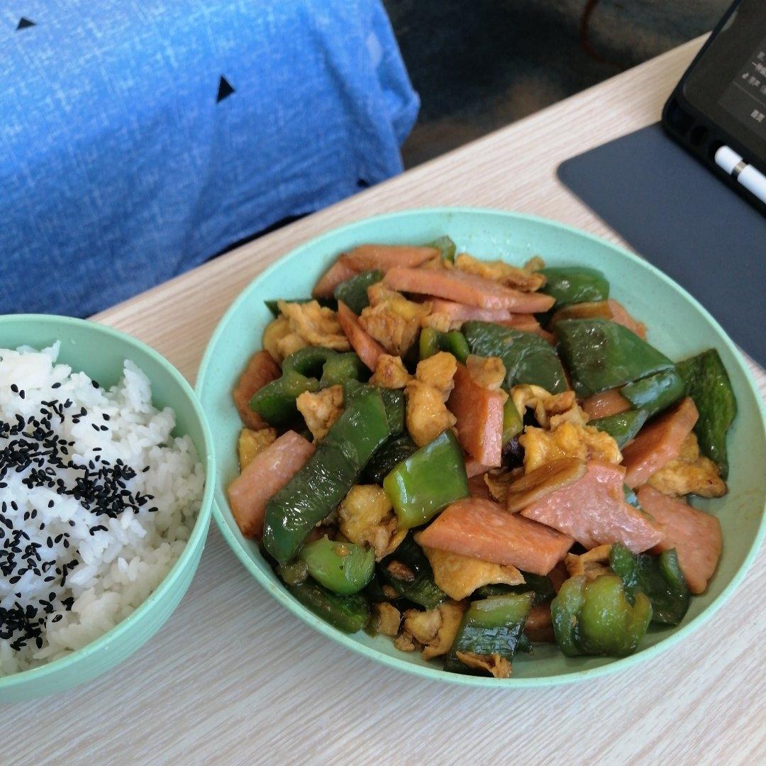 青椒鸡蛋炒火腿