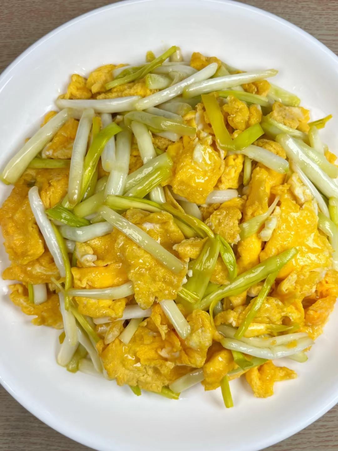 【炒菜】蒜黄炒蛋的做法