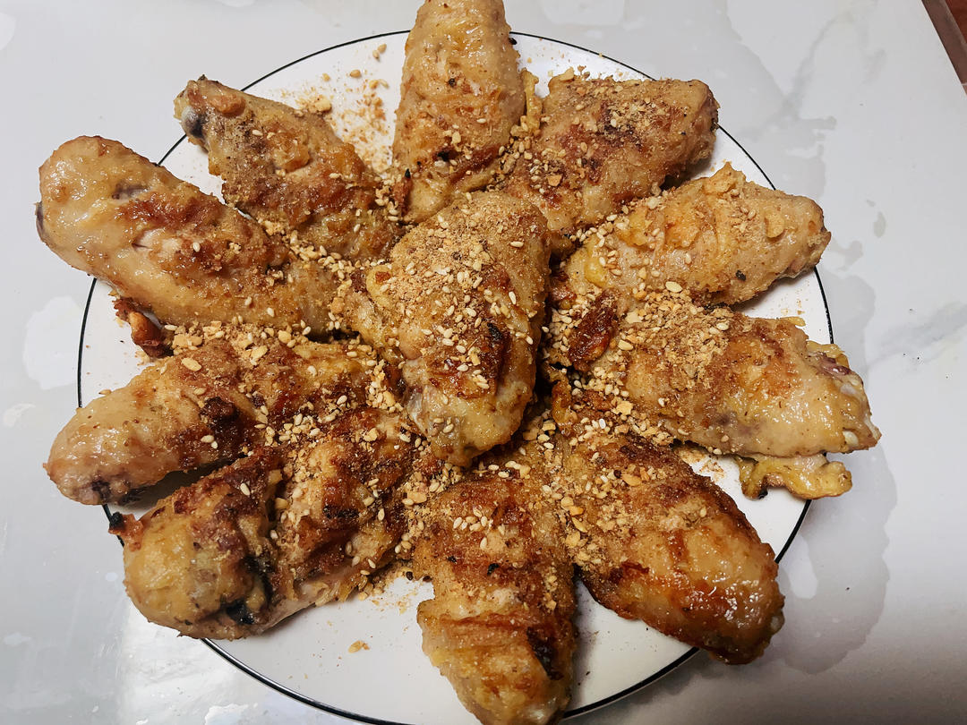 巨巨巨好吃的椒盐鸡翅～酥脆多汁