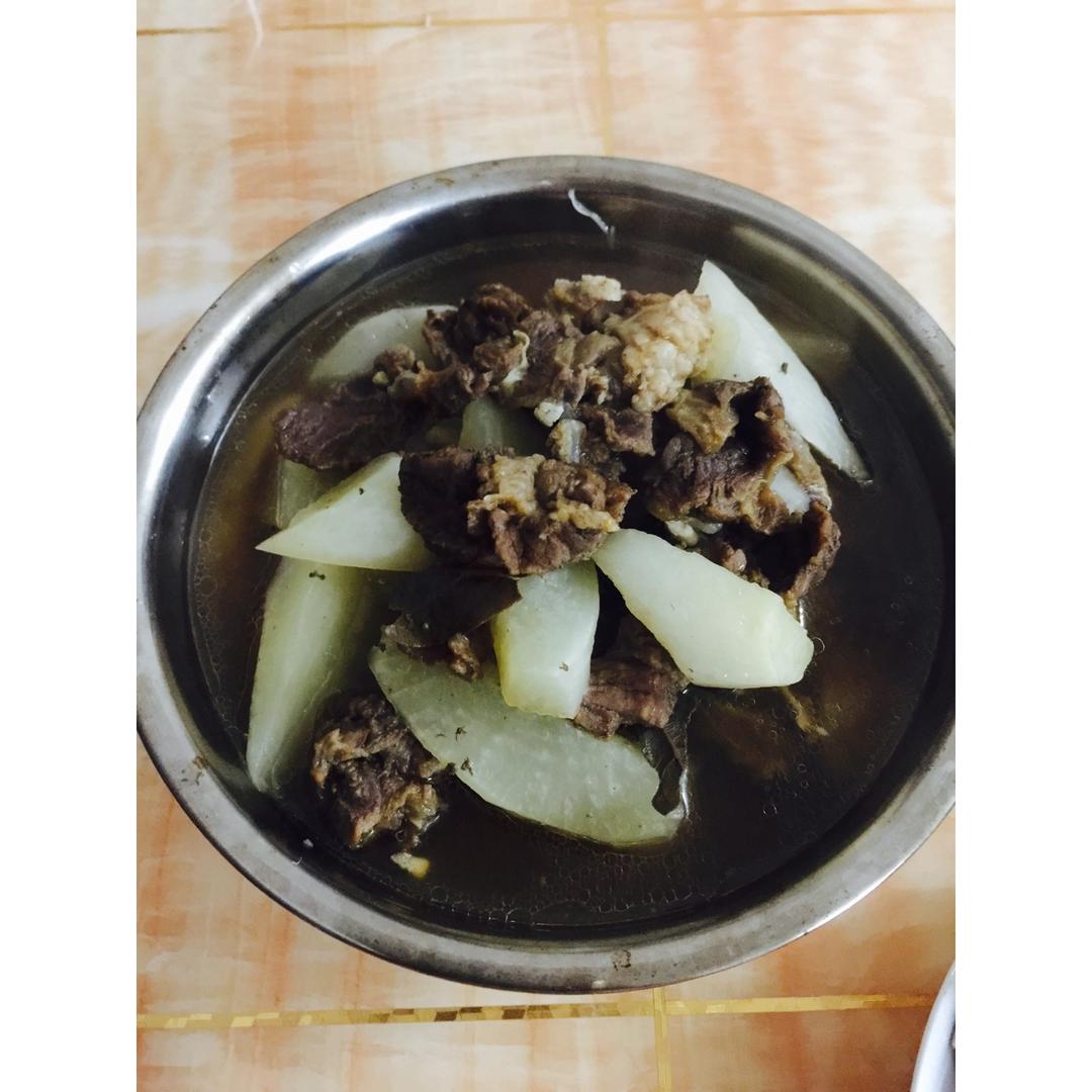 【萝卜炖牛杂】