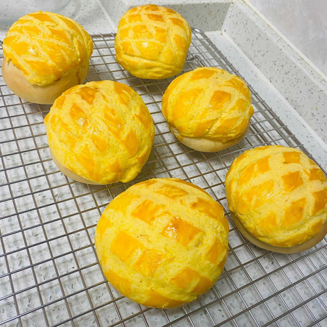 【菠萝油】大厨教做菠萝包，味道正，卖相好！