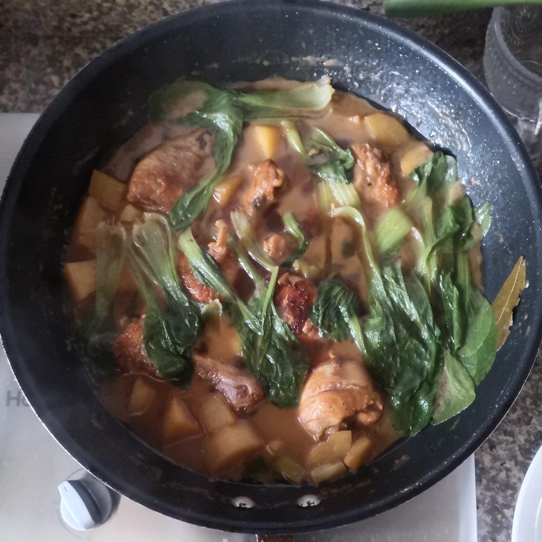 鸡腿炖土豆 上桌秒空盘 汤都喝干了！