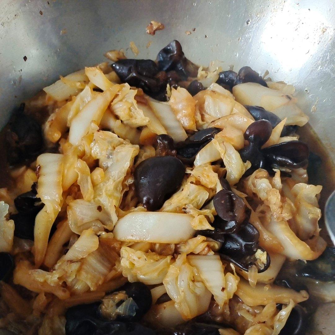 白菜片炒木耳