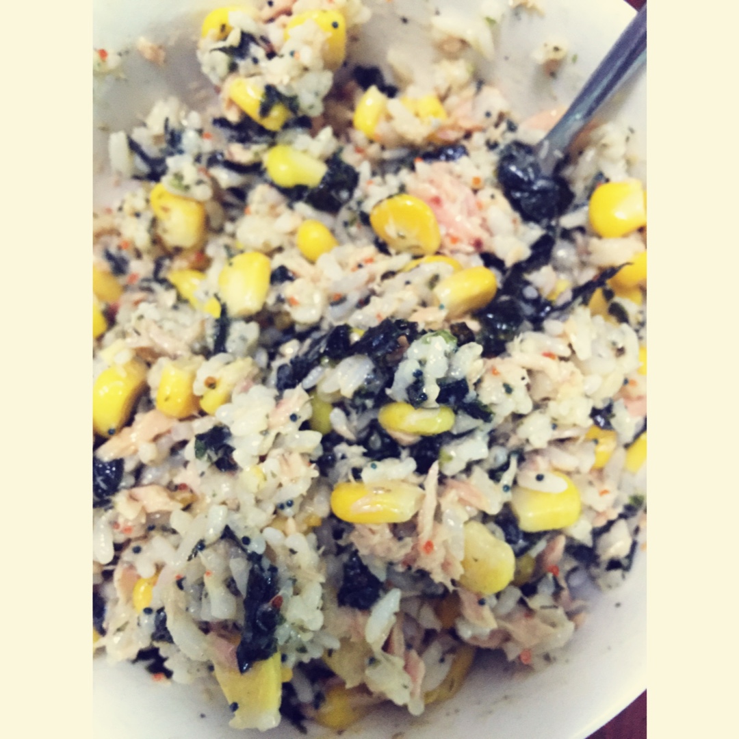韩式金枪鱼海苔拌饭～饭团