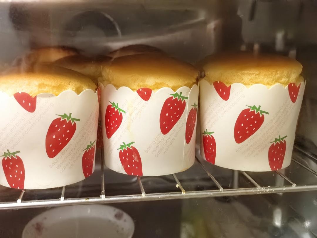 纸杯蛋糕 8寸戚风蛋糕的量