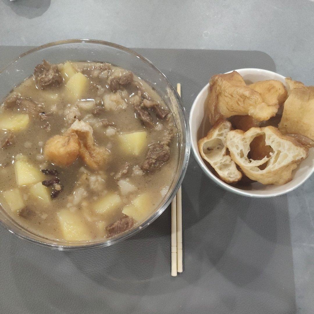 土豆炖牛肉-家常好吃快手！