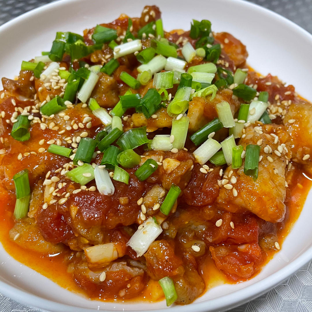 番茄鱼巴沙鱼（也可以用番茄龙利鱼），番茄酱汁超浓郁，营养又下饭！