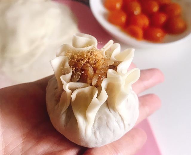 咸蛋黄肉松烧卖的做法