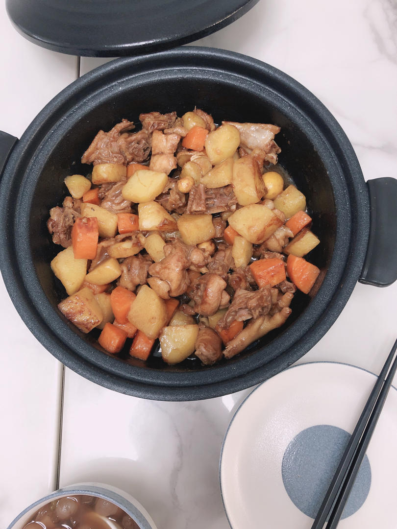 鲜香味浓土豆烧鸡（还是焖鸡？炒鸡？随便啦）