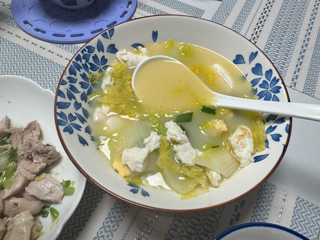 娃娃菜豆腐三鲜汤
