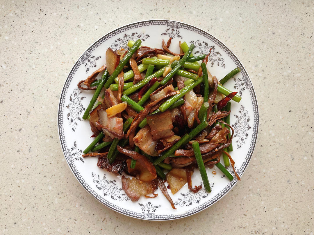 蒜苔炒腊肉