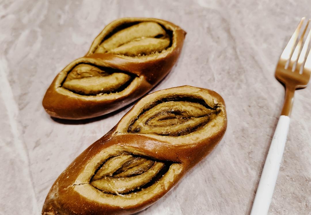 抹茶蜜豆♥️红茶莓果奶酥碱水棒🥖