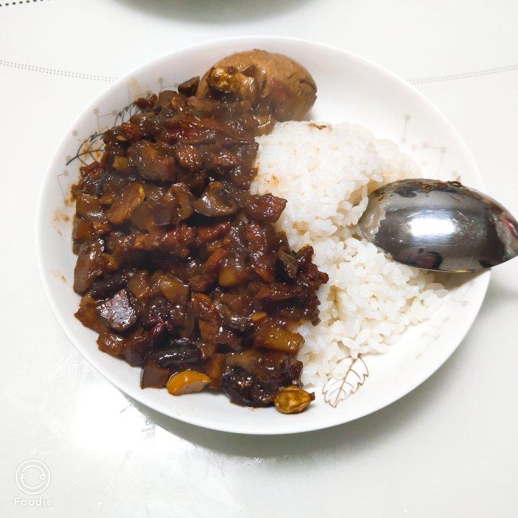 好吃到停不下来的卤肉饭