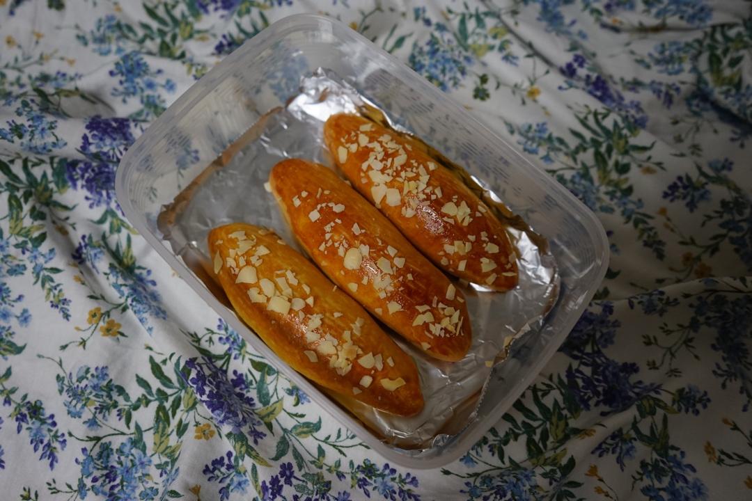 软萌萌の杏仁面包