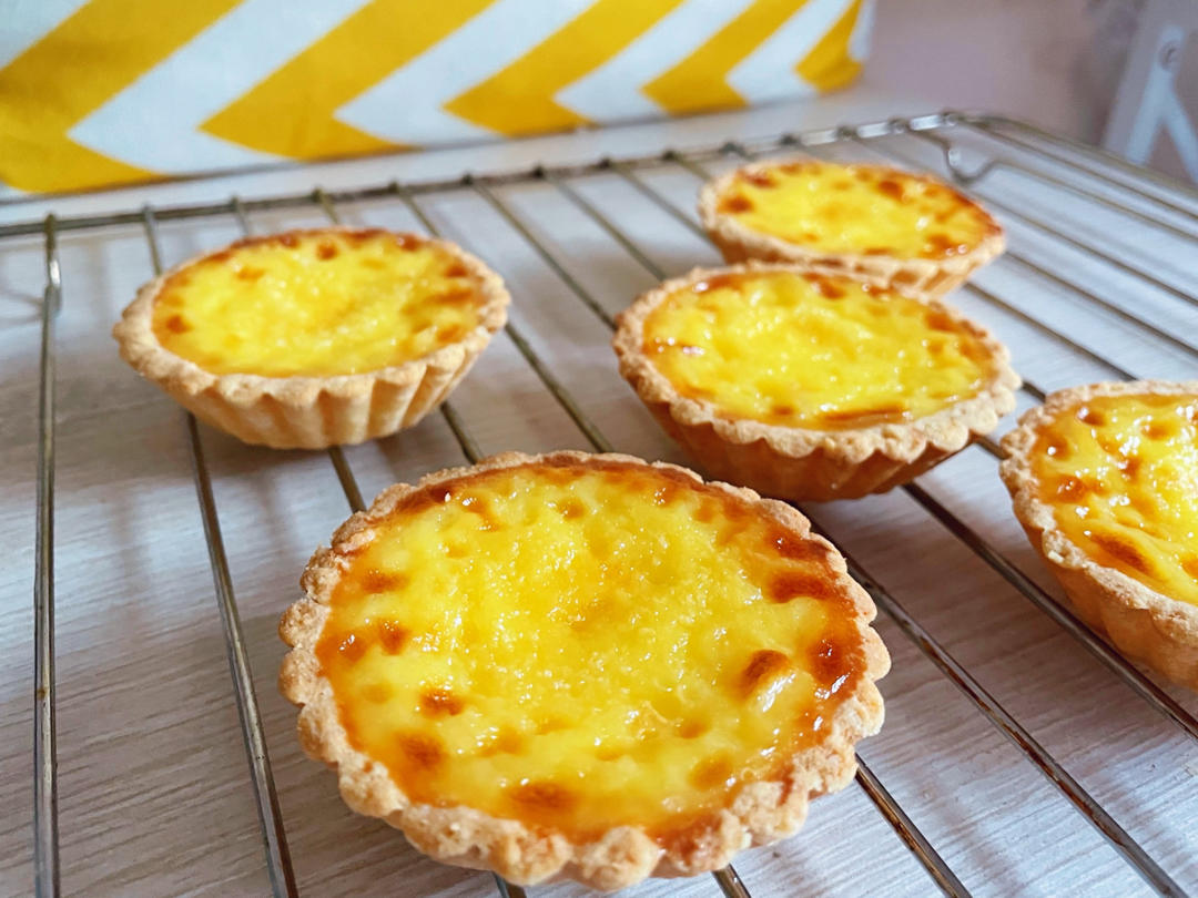 陈曦77做的【视频食谱】不用开酥的曲奇蛋挞