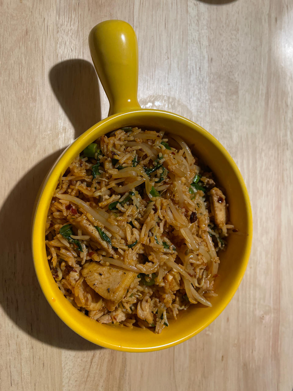 是销魂路边摊味道的老干妈鸡肉杂菜炒饭