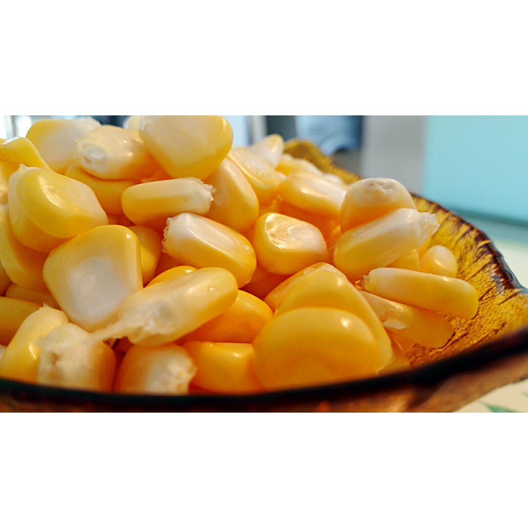 哇咔咔ylxsf做的巧剥新鲜玉米粒