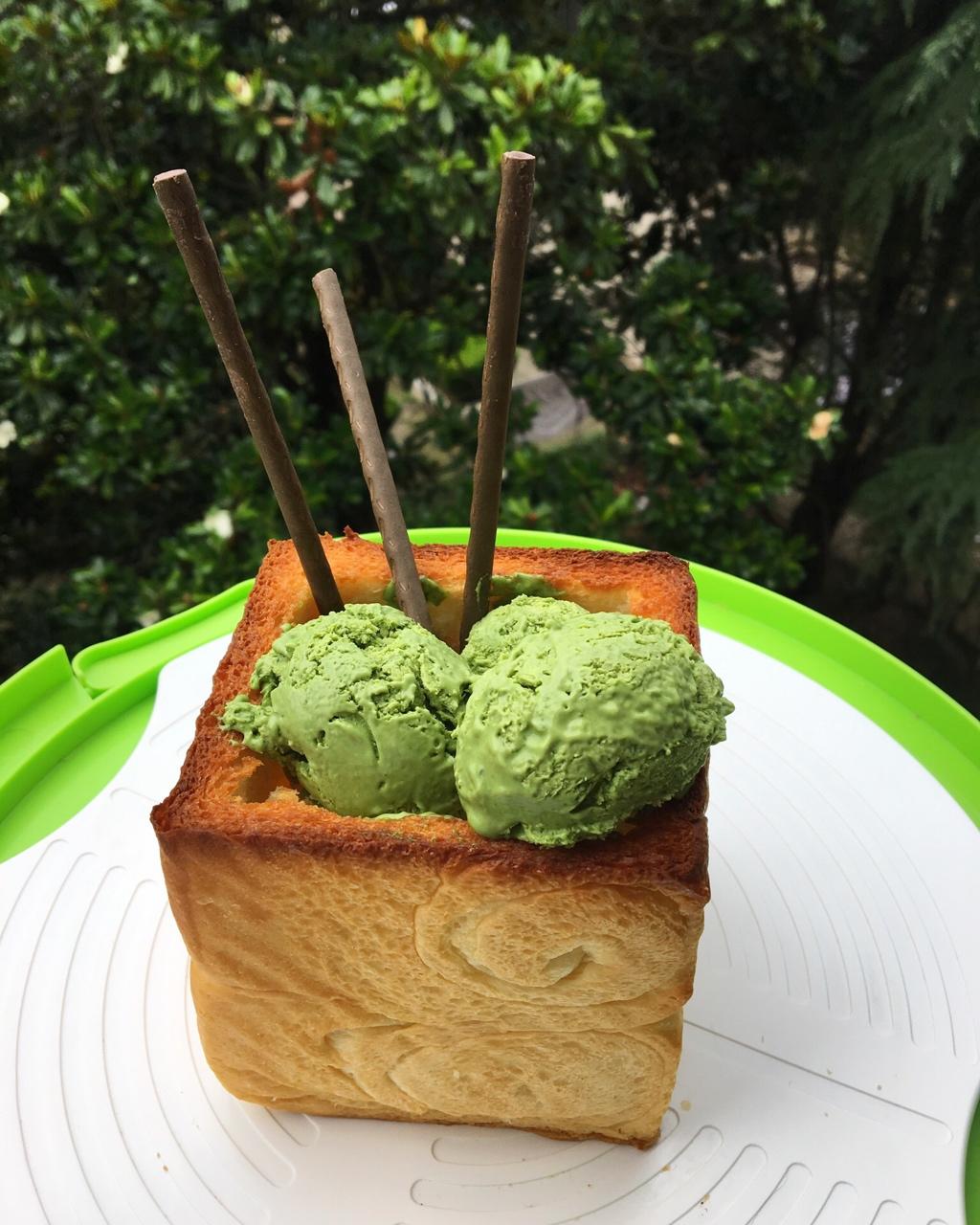 蜂蜜厚多士