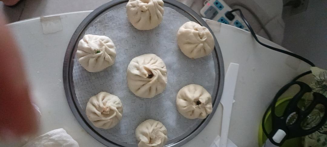 小时候的肉末粉丝包子